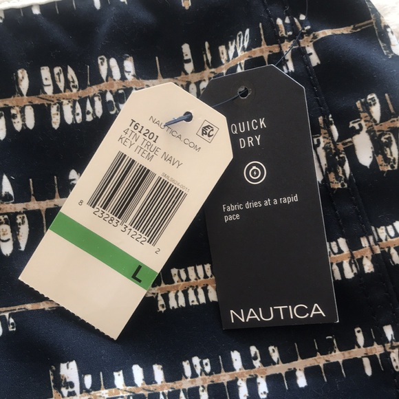 Mens Nautica bathing suit - Picture 2 of 3
